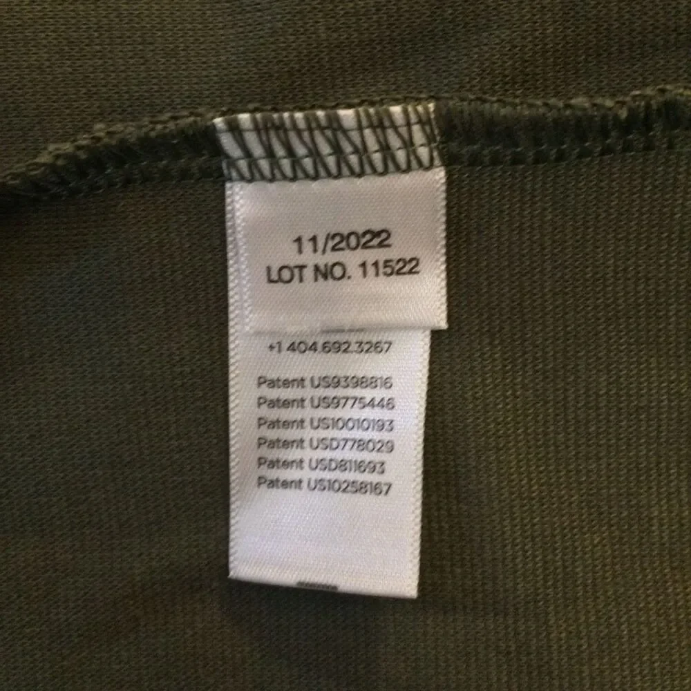 Lalabu men’s large baby wearing shirt green - Picture 9 of 10